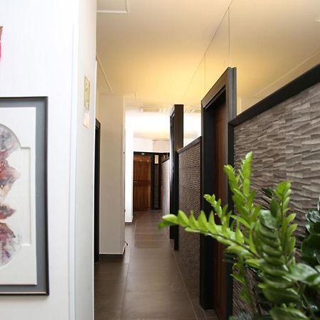 Boutique Hotel Piazza Carita Νάπολη Εξωτερικό φωτογραφία