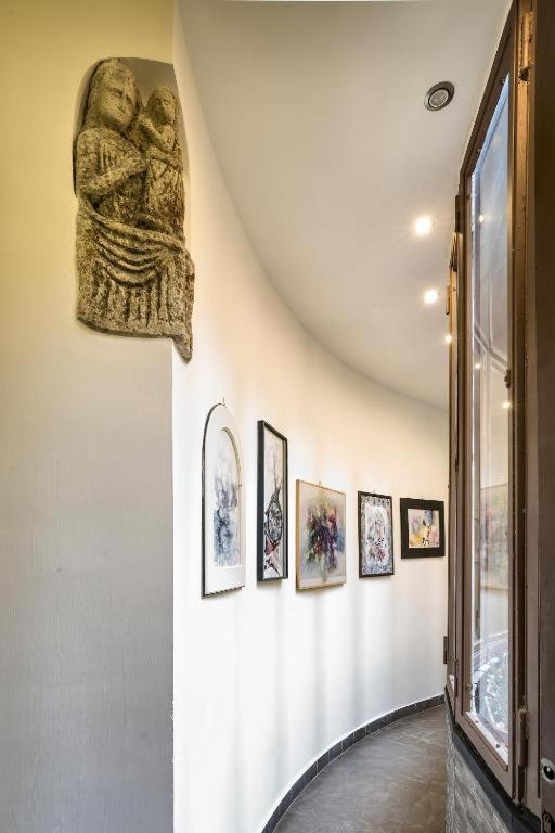 Boutique Hotel Piazza Carita Νάπολη Εξωτερικό φωτογραφία