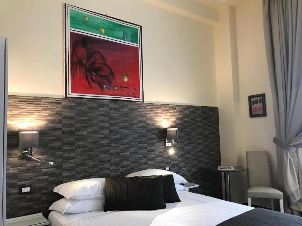 Boutique Hotel Piazza Carita Νάπολη Εξωτερικό φωτογραφία